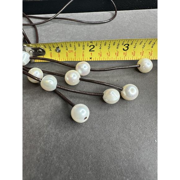 Multi strand brown leather floating pearl necklace - Picture 7 of 8